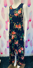 Load image into Gallery viewer, Floral Maxi Dress