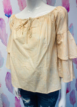 Load image into Gallery viewer, Peach ruffle sleeve top